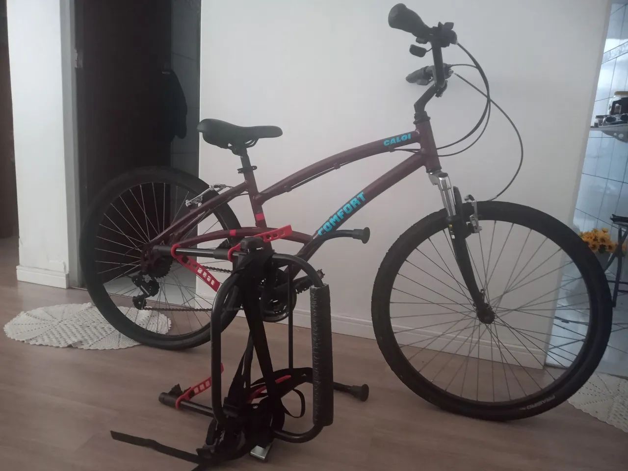 Vendo bicicleta e suporte