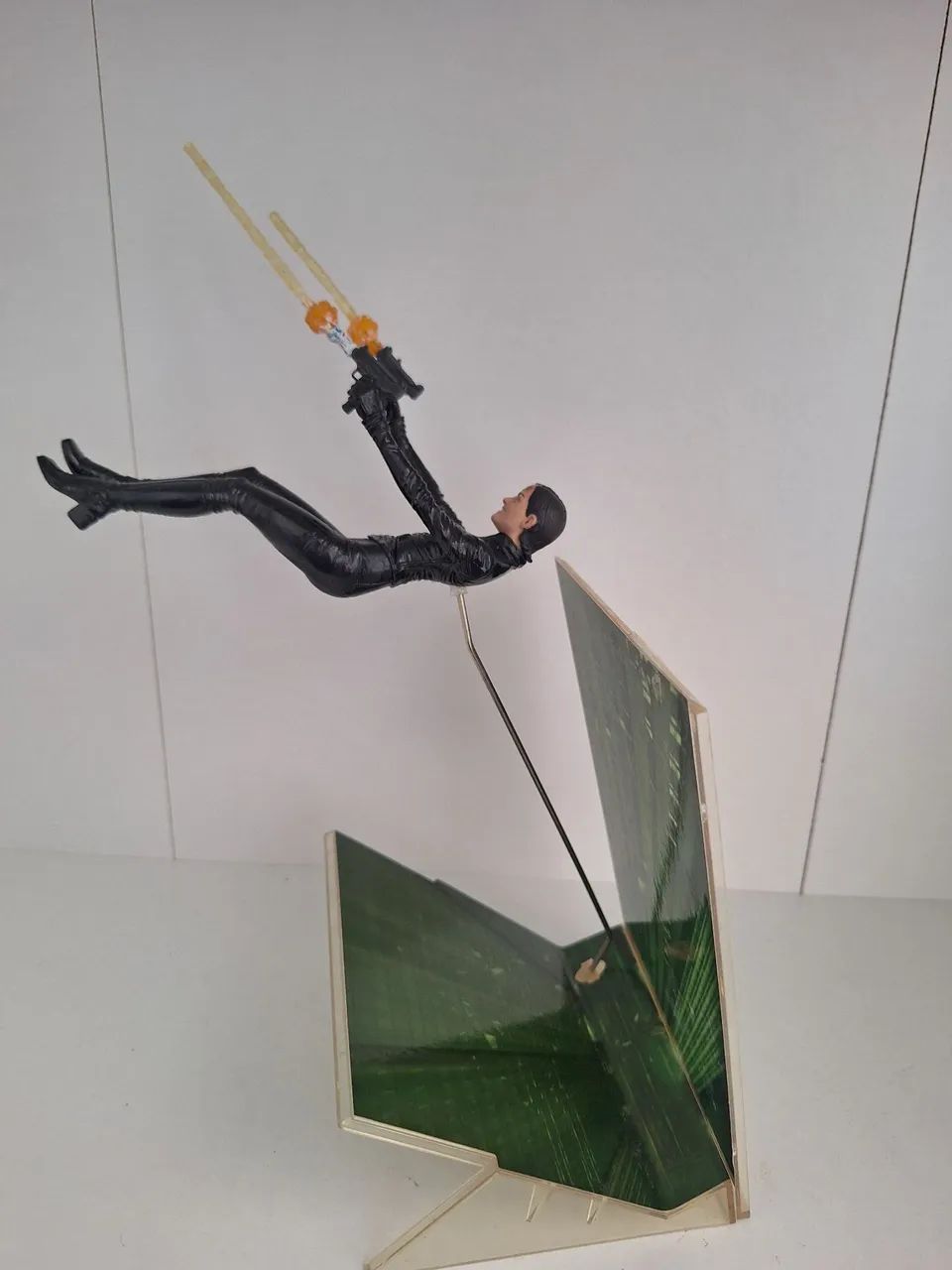 Matrix Trinity Mcfarlane Toys Diorama 24cm - Foto 2