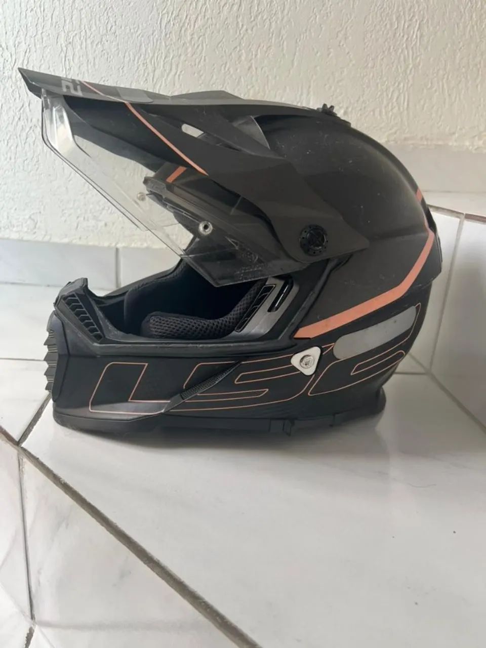 CAPACETE