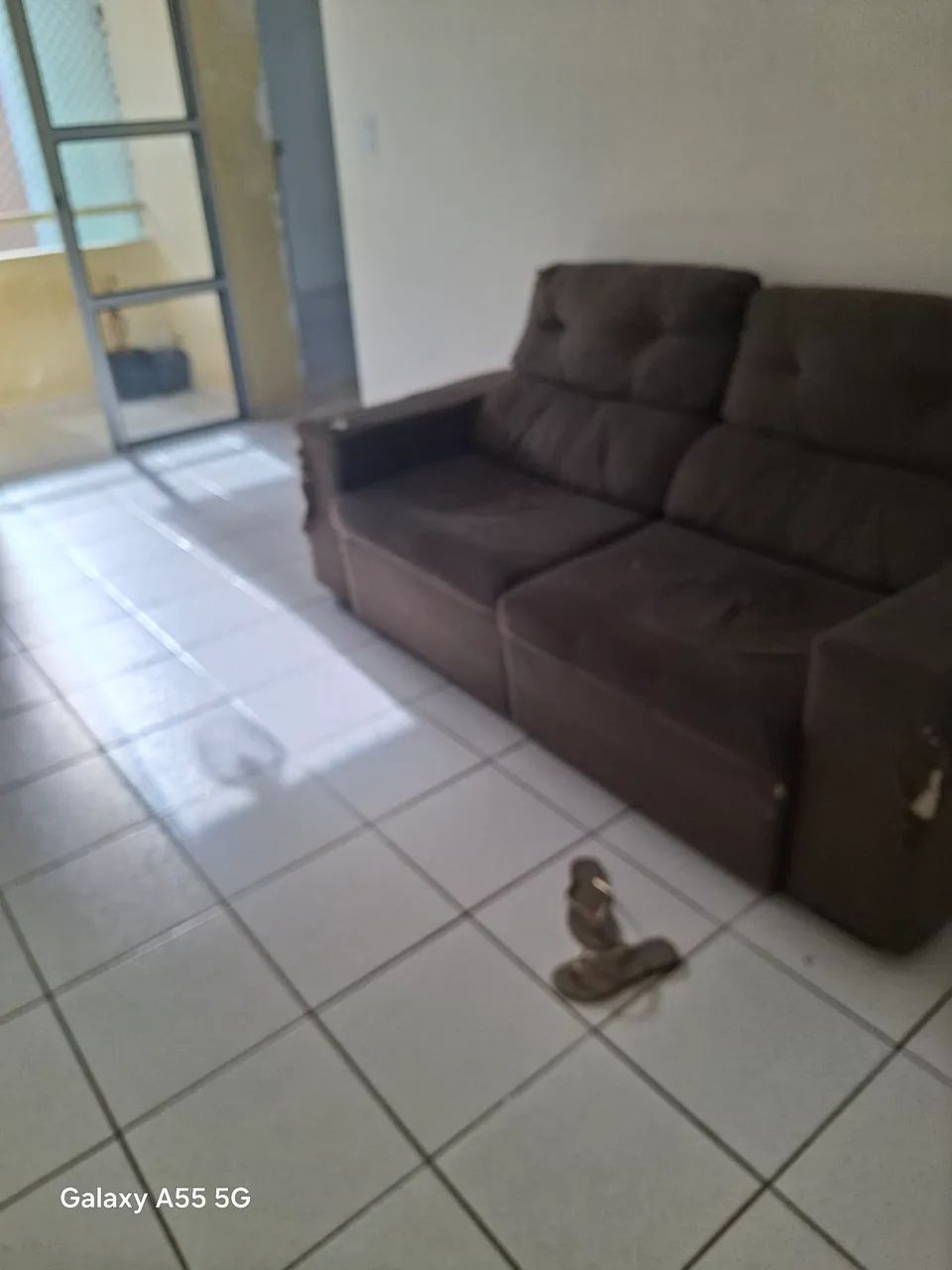 Sofá retrátil e reclinável 3 lugares