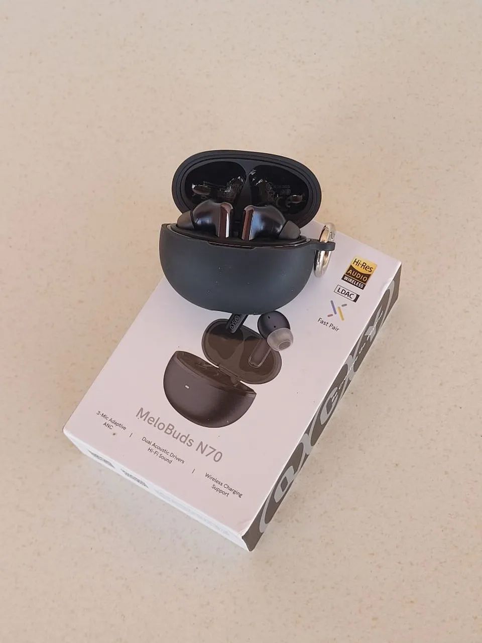 QCY N70 2 meses de uso