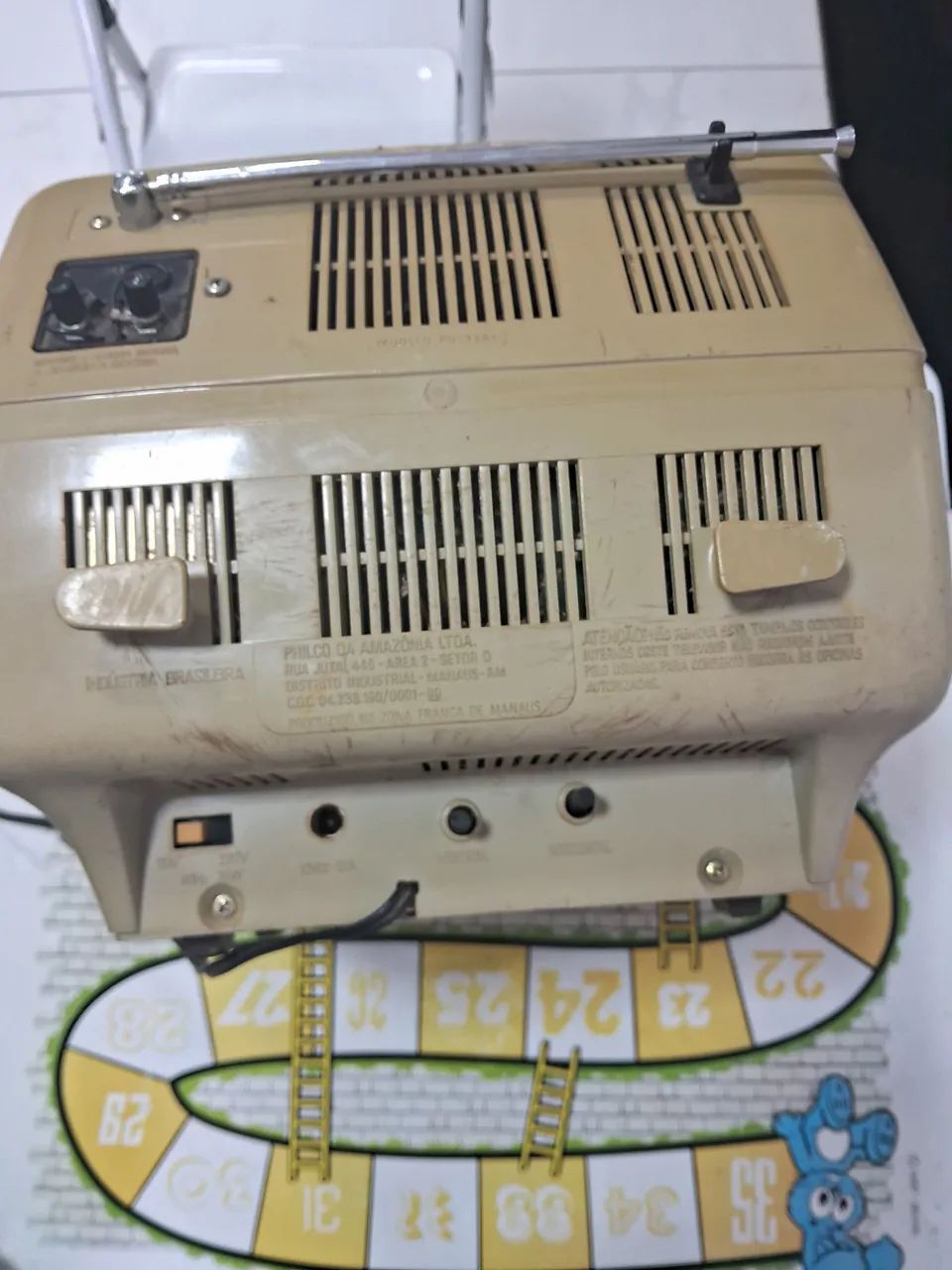 Tv antiga em para  colecionadores  - Foto 4