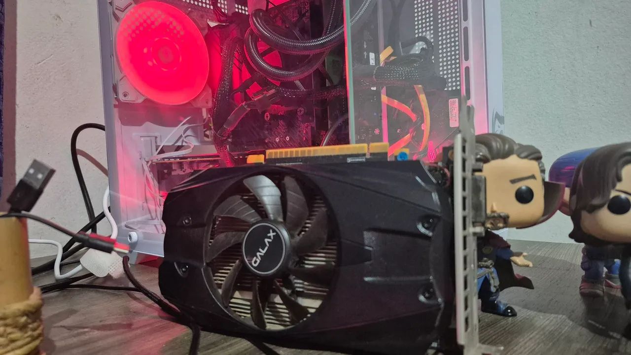 1050 TI 4GB FUNCIONANDO PERFEITAMENTE