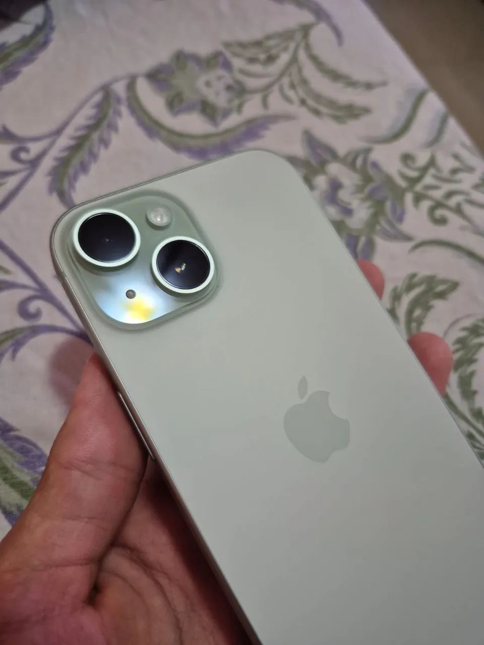 IPhone 15 128gb Verde - Foto 3