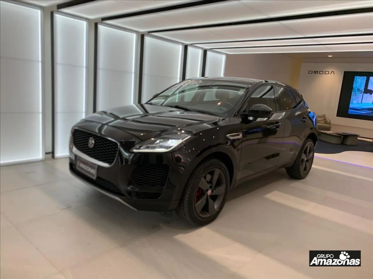 Jaguar E-Pace 2.0 AWD 249cv Aut. 2019 - Foto 2