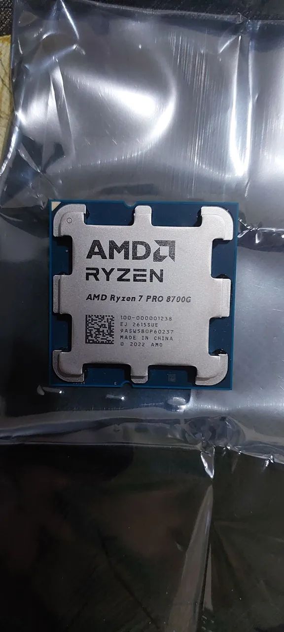 Processador Ryzen 7 8700G 