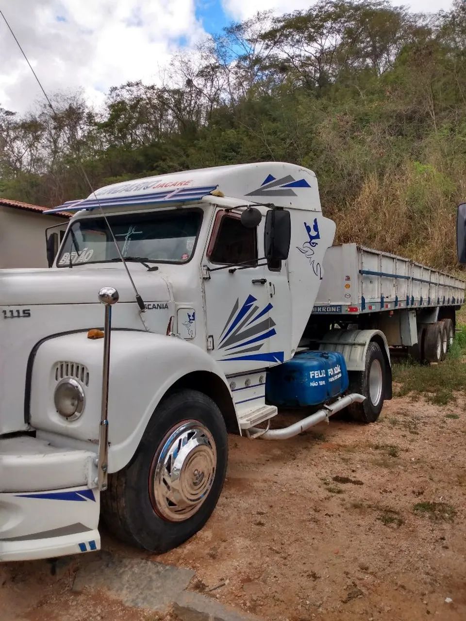 Vendo ou troco carreta 3 eixos - Foto 2