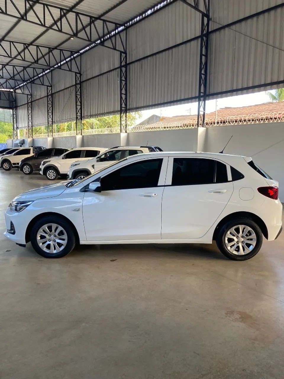Chevrolet Onix Hatch 1.0 12V TB Flex Aut. 4P 2022 - Foto 3