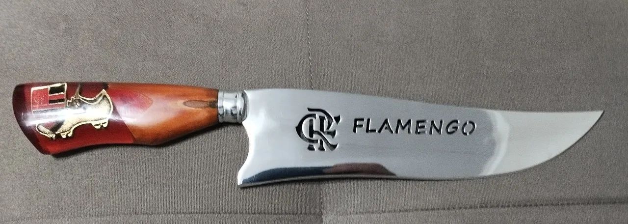 Combo Faca + copo térmico 
