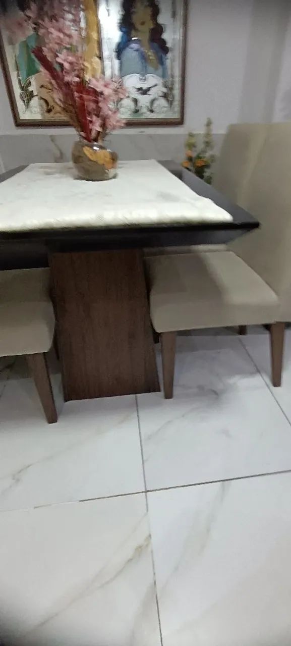 Vende se mesa com cadeiras  - Foto 3