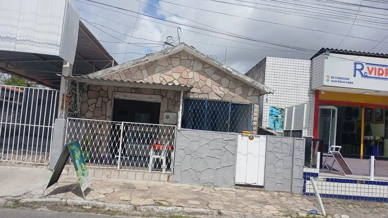 CASA NO BAIRRO TORRE