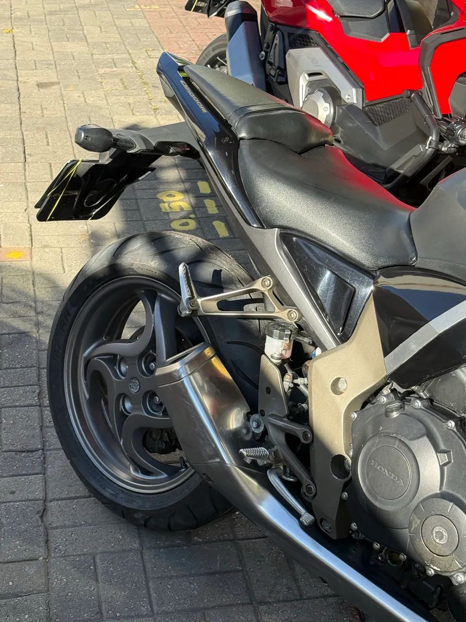 CB 1000R- ABAIXO DA TABELA  - Foto 3
