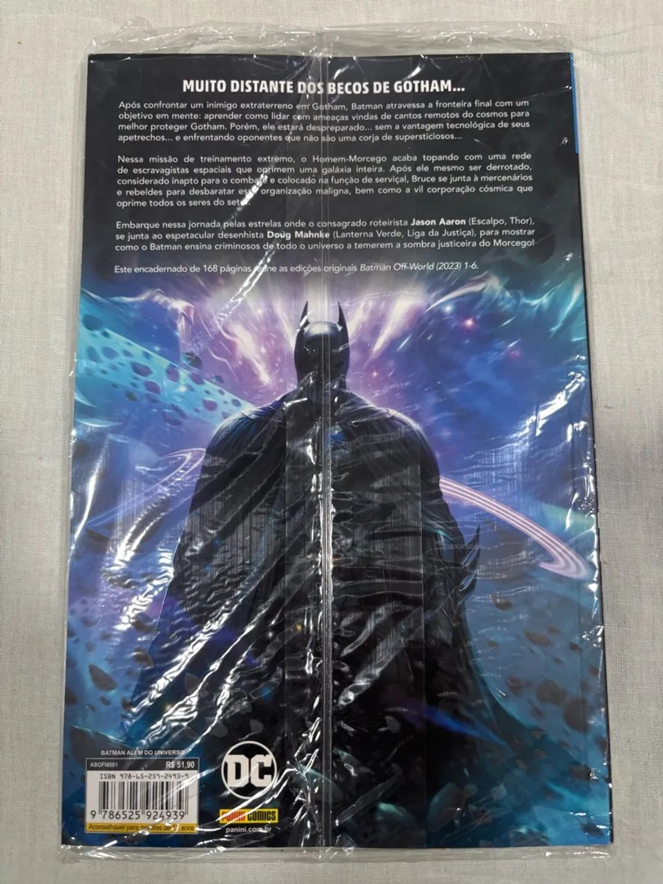 Batman - Além do Universo - Panini - Foto 2