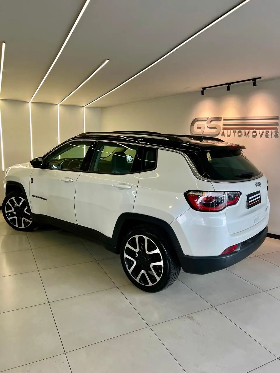 Jeep Compass Limited 2.0 4X2 Flex 16V Aut. 2018 - Foto 2