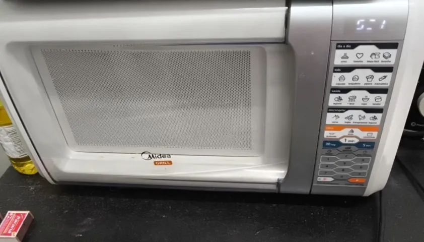 Microondas Midea 30L