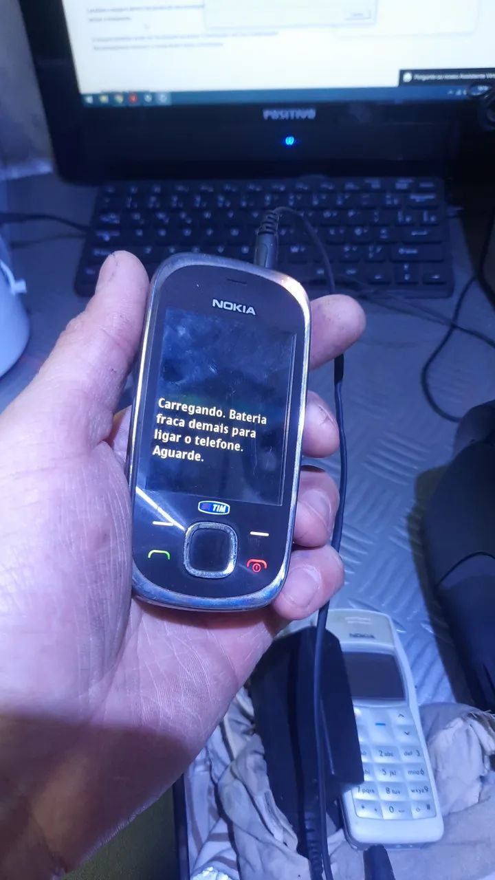 3 celulares Nokia e Motorola  - Foto 4