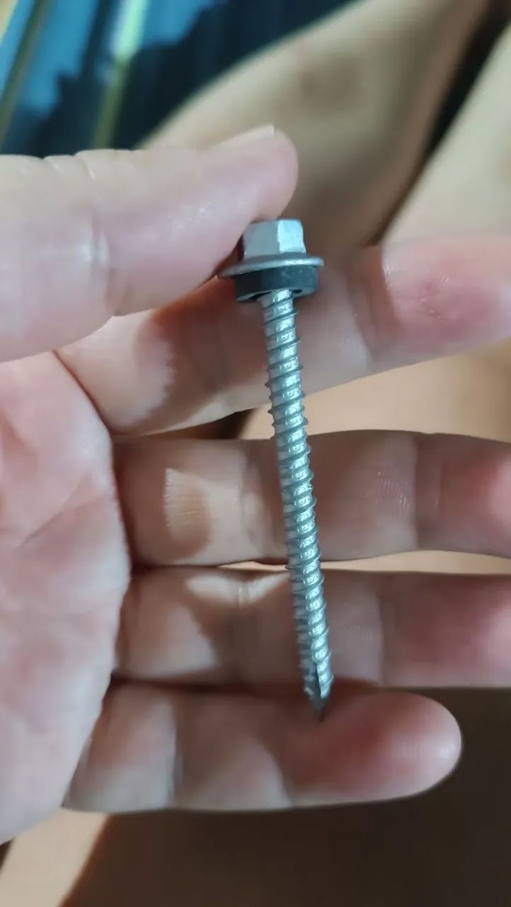 90 parafusos auto brocante 