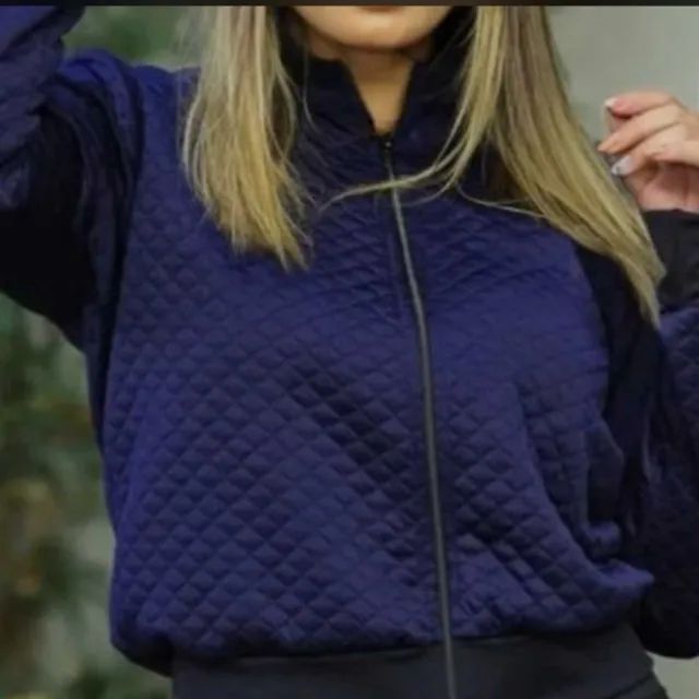 jaqueta feminina matelassê - bomber - Foto 2