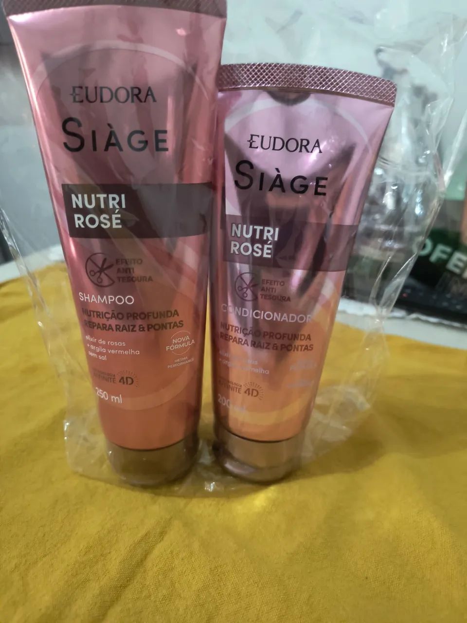 Shampoo + condicionador Nutri Rosé Efeito anti tesoura Eudora