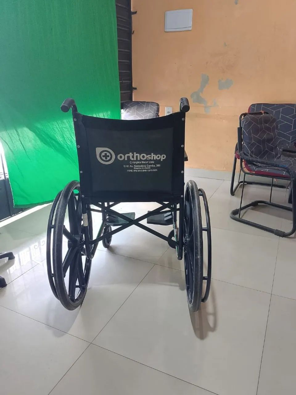 Vende-se se cadeira de rodas  - Foto 3