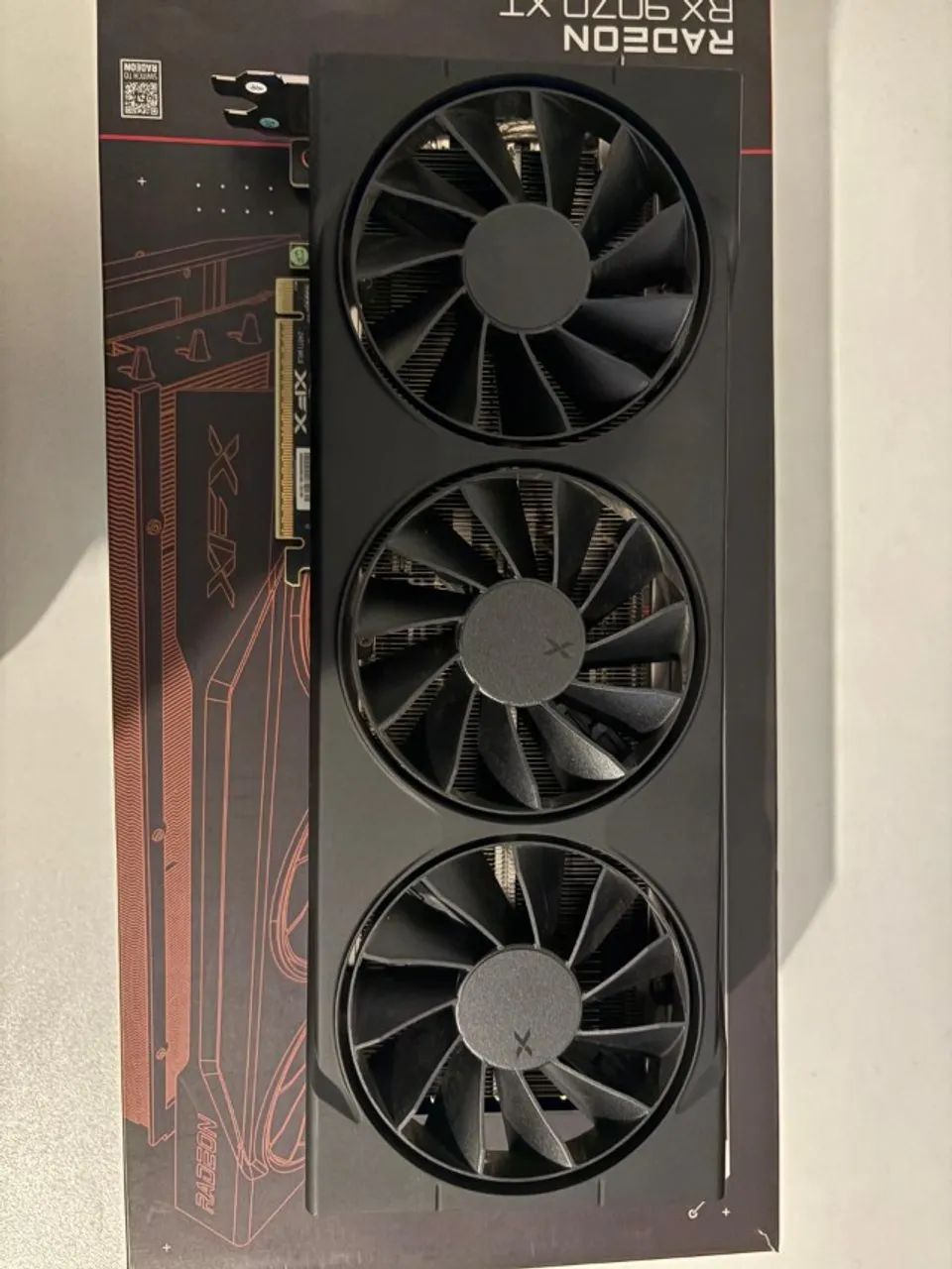 AMD Radeon RX 9070 XT (XFX) - Foto 2