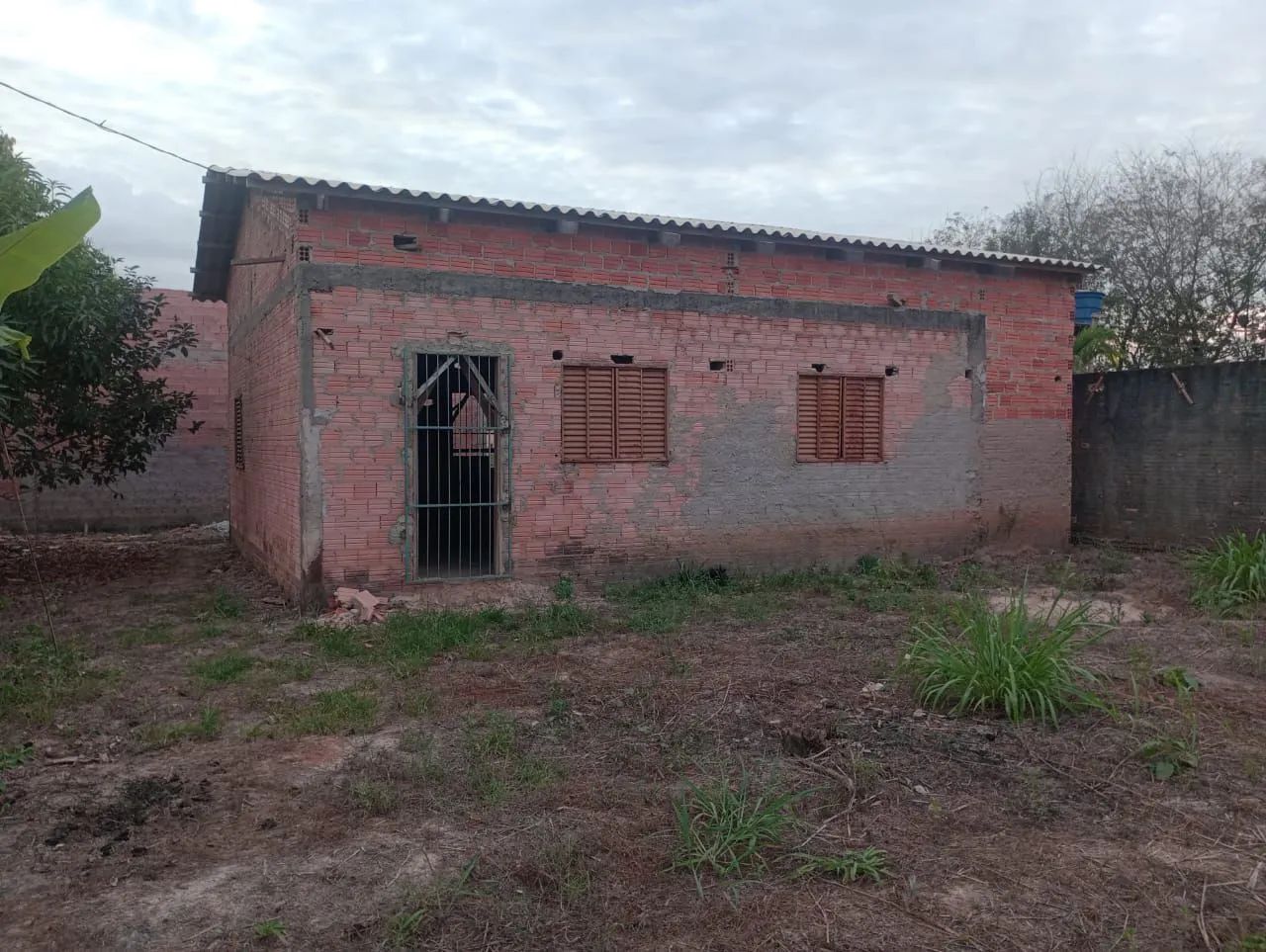 Vendo terreno com construção  - Foto 2