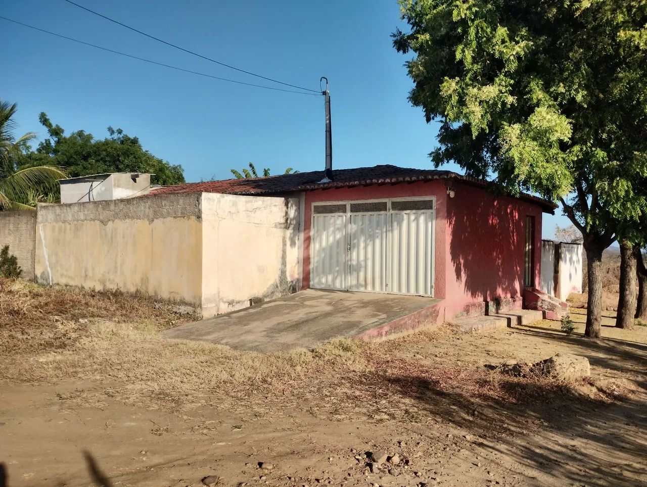 CASA A VENDA POR  80 .000(OITENTA MIL)