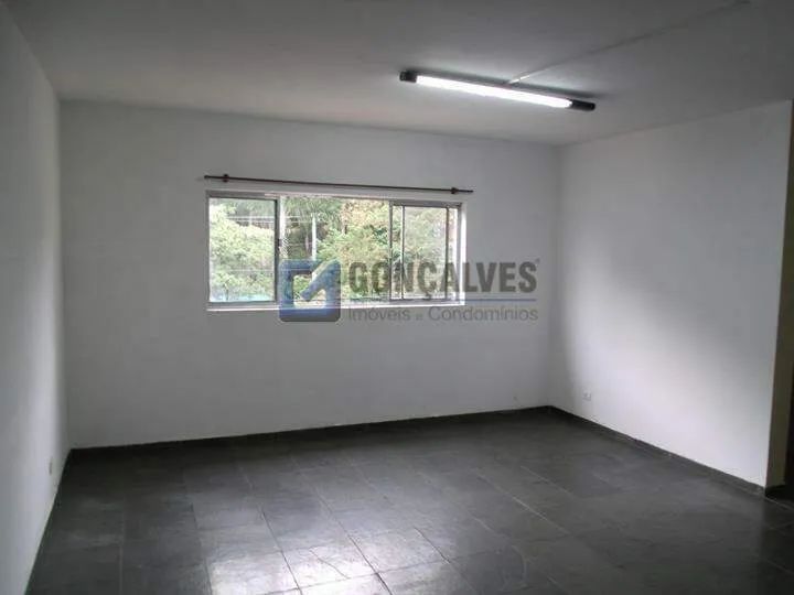 Sala Comercial para Aluguel | 35 m² no Assunção, SBC