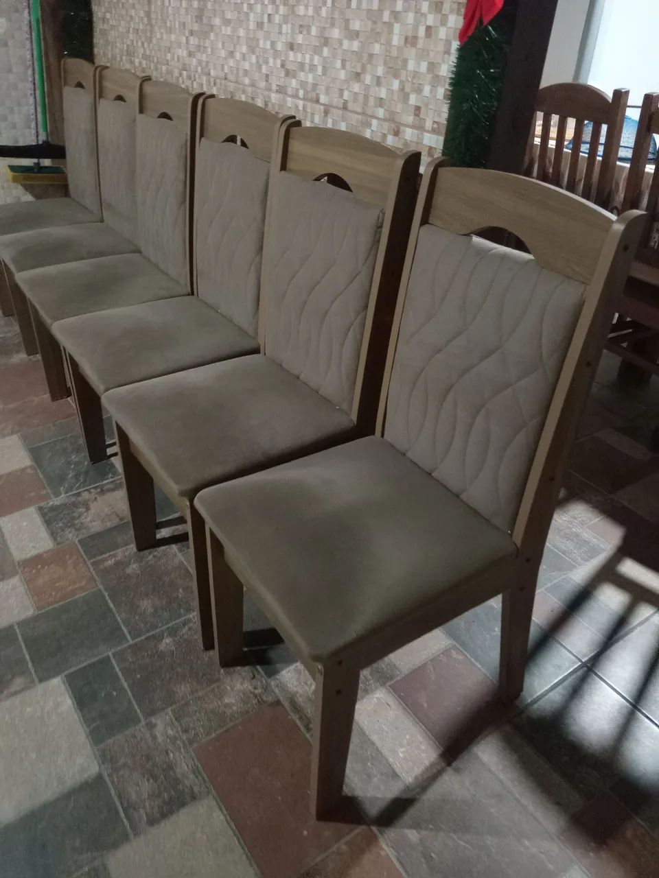 6 belíssimas cadeiras  - Foto 2