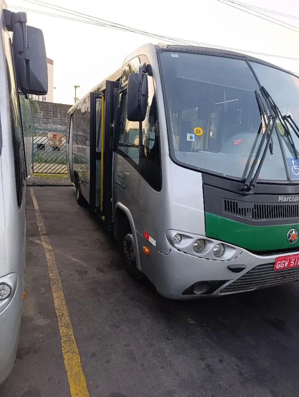 Ônibus urbano - Foto 3