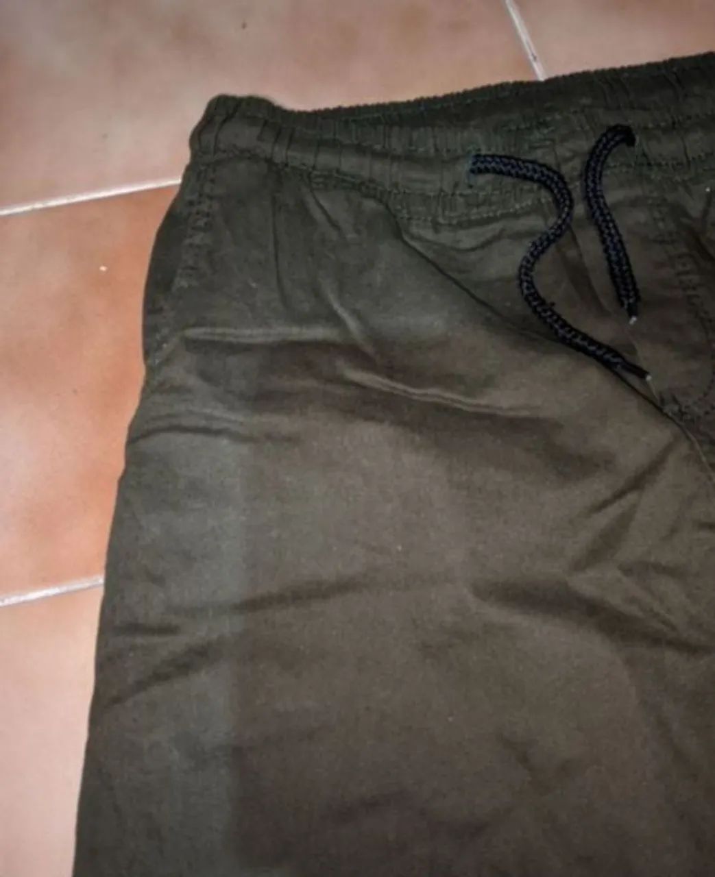 calça jogger verde escuro tamanho m - Foto 3