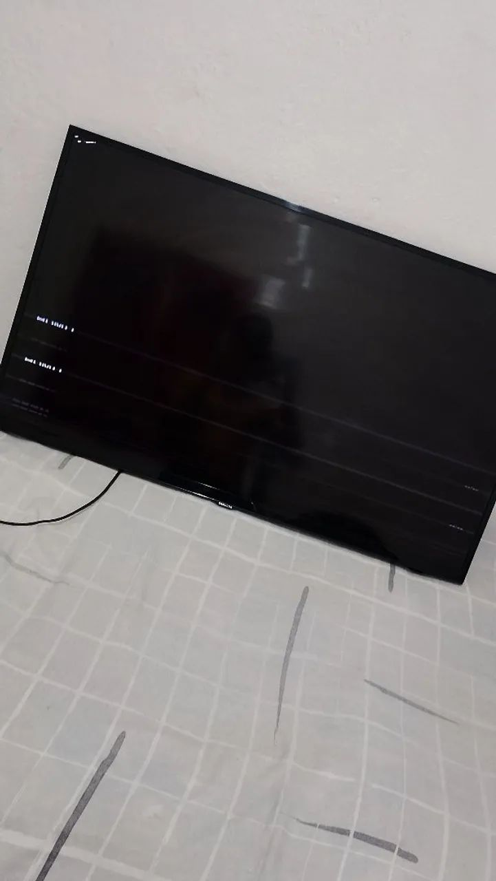 Vendo TV Samsung 43 polegadas (Não é Smart) está funcionando  - Foto 2