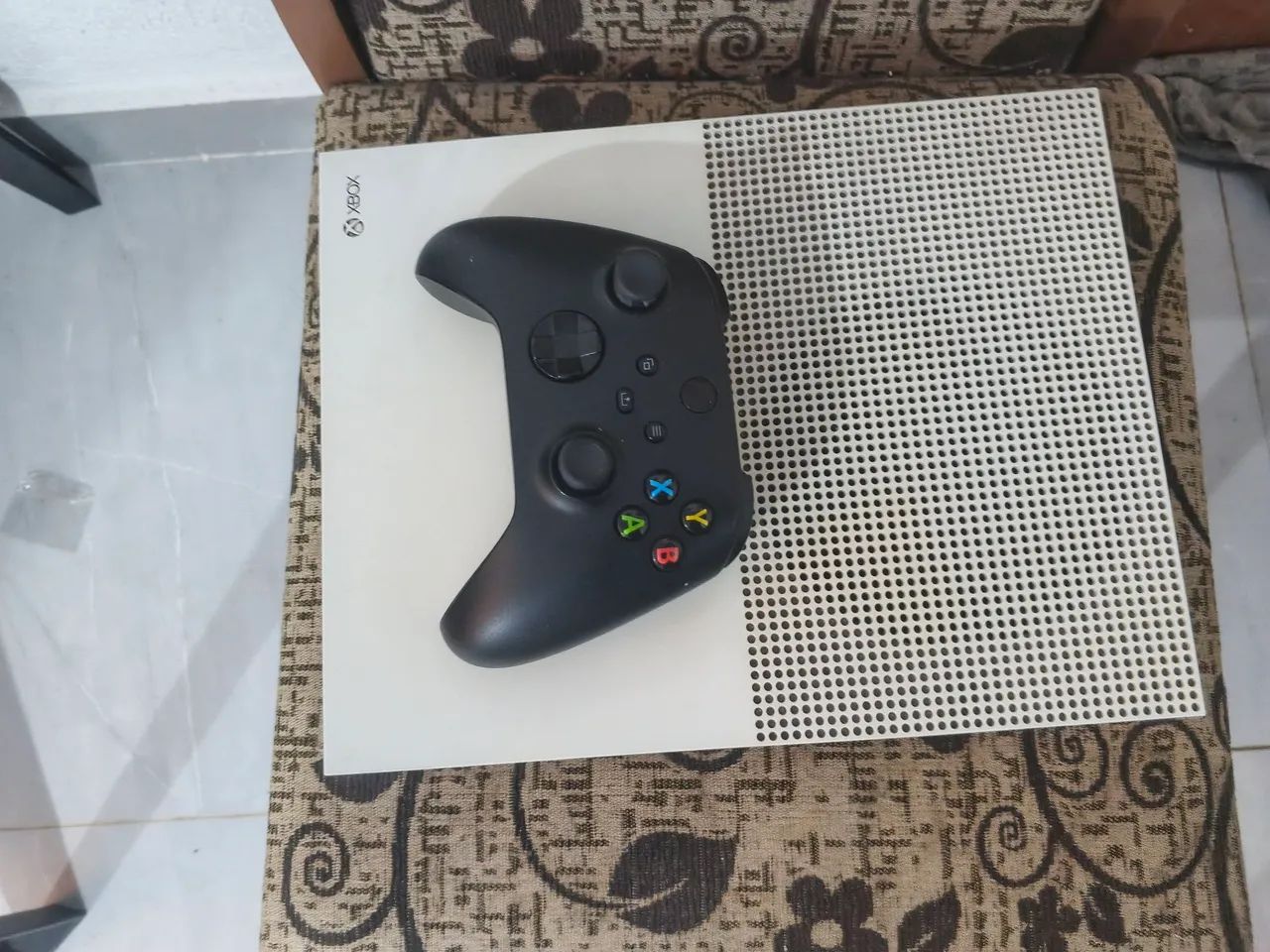 Xbox one s + controle - Foto 2