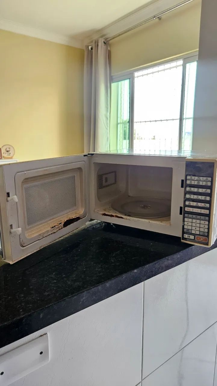 Microondas Midea (não aquece) - Foto 4