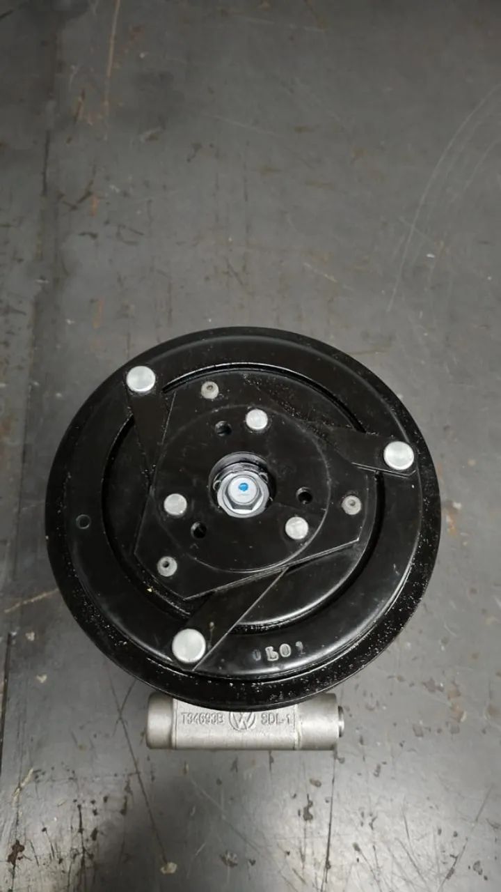 COMPRESSOR DO  AR CONDICIONADO CODIGO 23B820803A - Foto 3