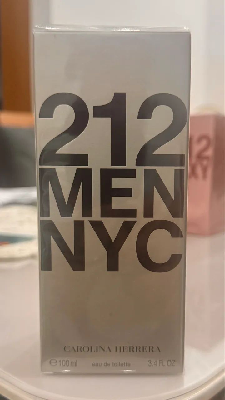 Perfume Carolina Herrera 212 Men NYC 