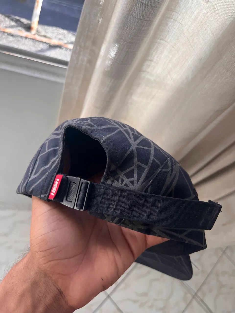 Boné HIGH X MARVEL SPIDER MAN Five Panel - Foto 3