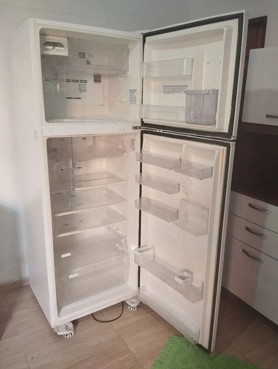 Geladeira de 2 portas - Foto 2