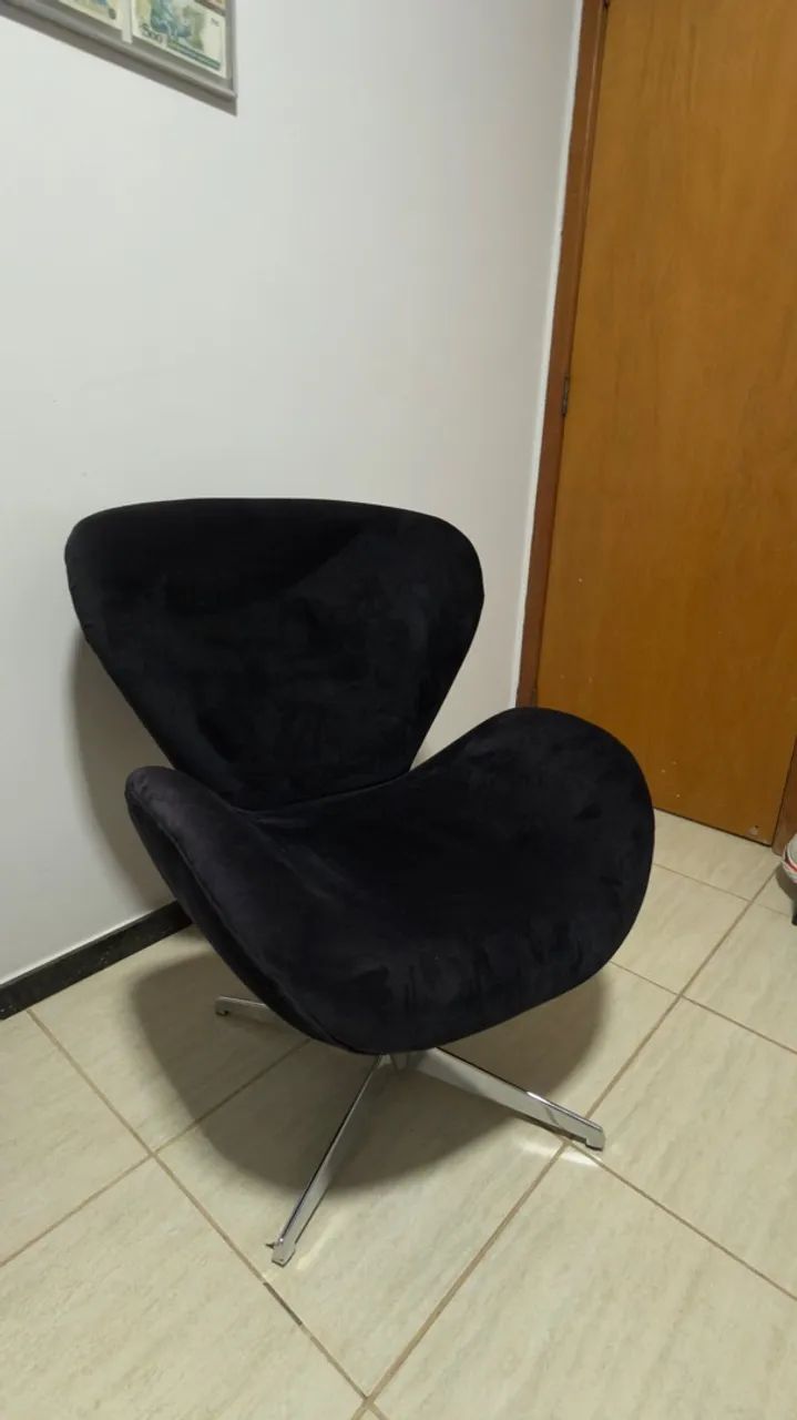 Vendo poltrona preta elegante - Foto 2