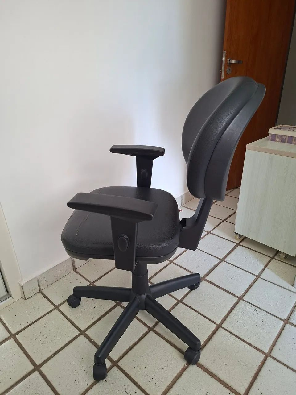 Cadeira executiva - Foto 4