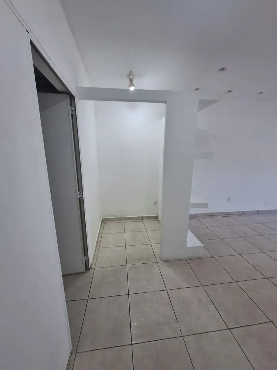 loja com aproximadamente 30 m² - Foto 5
