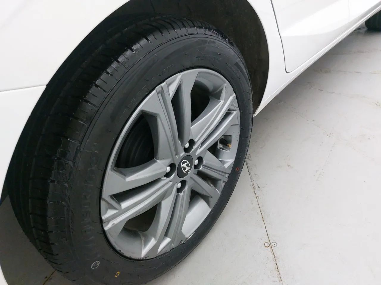 Hyundai HB20S Limited 1.0 TB Flex 12V Aut., foto 14 de 18