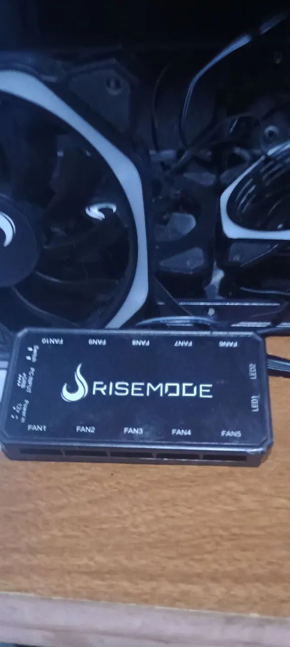 Gabinete com 3 fans e controladora  - Foto 4