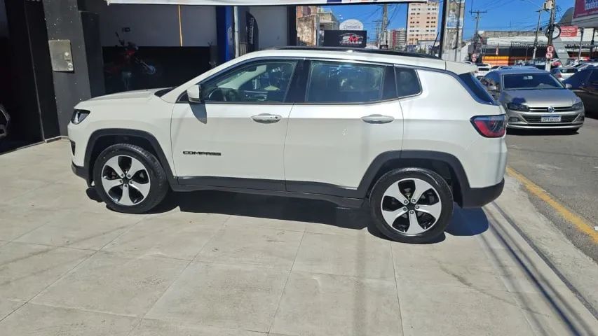 Jeep Compass Longitude 2.0 4X2 Flex 16V Aut. 2017 - Foto 5