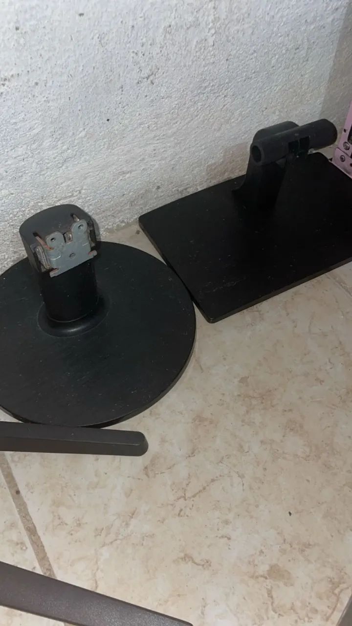 ? Bases / Pés Originais para Monitor - Diversos Modelos - Foto 2