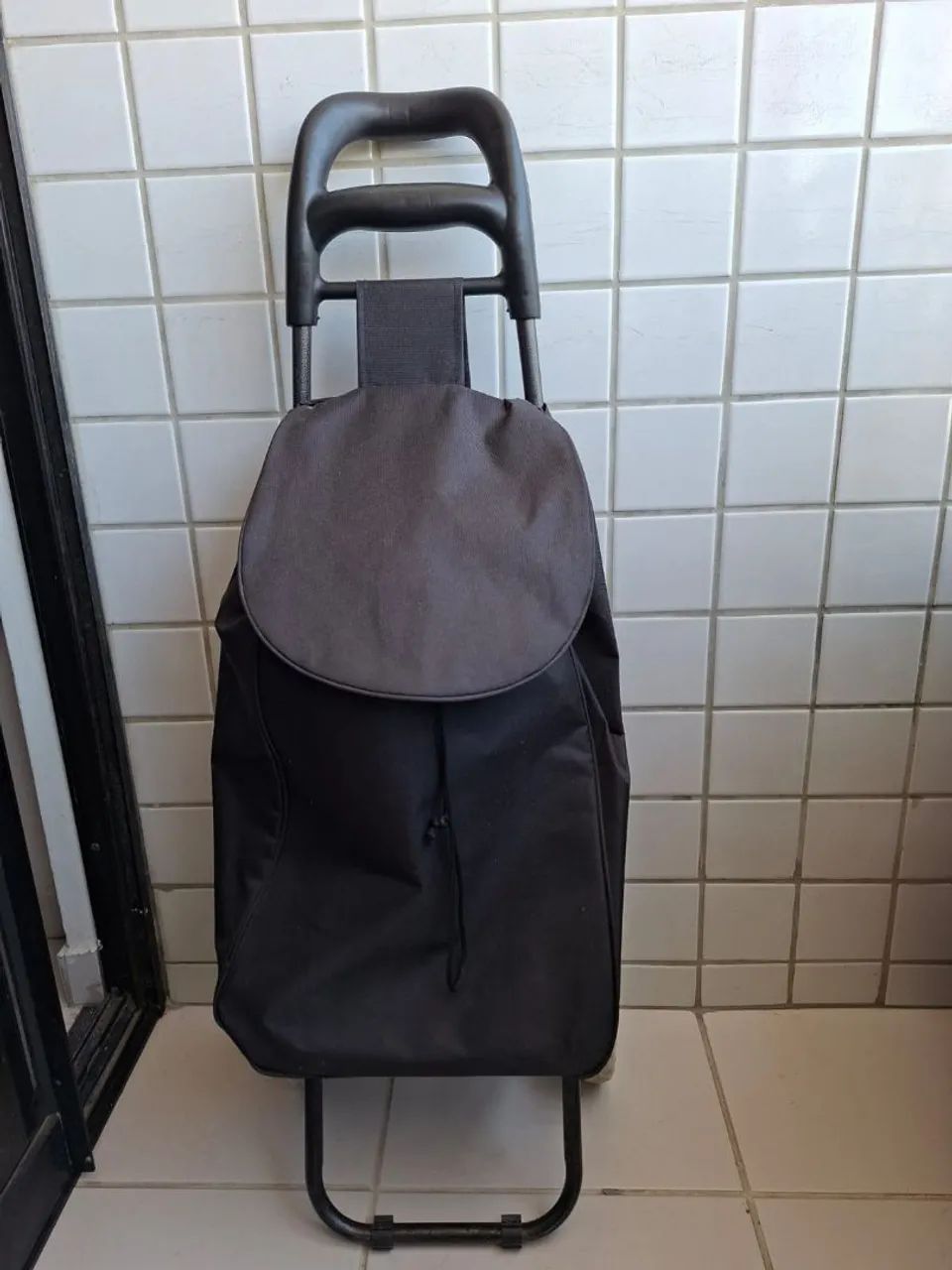 Dois carrinhos de compras  - Foto 3