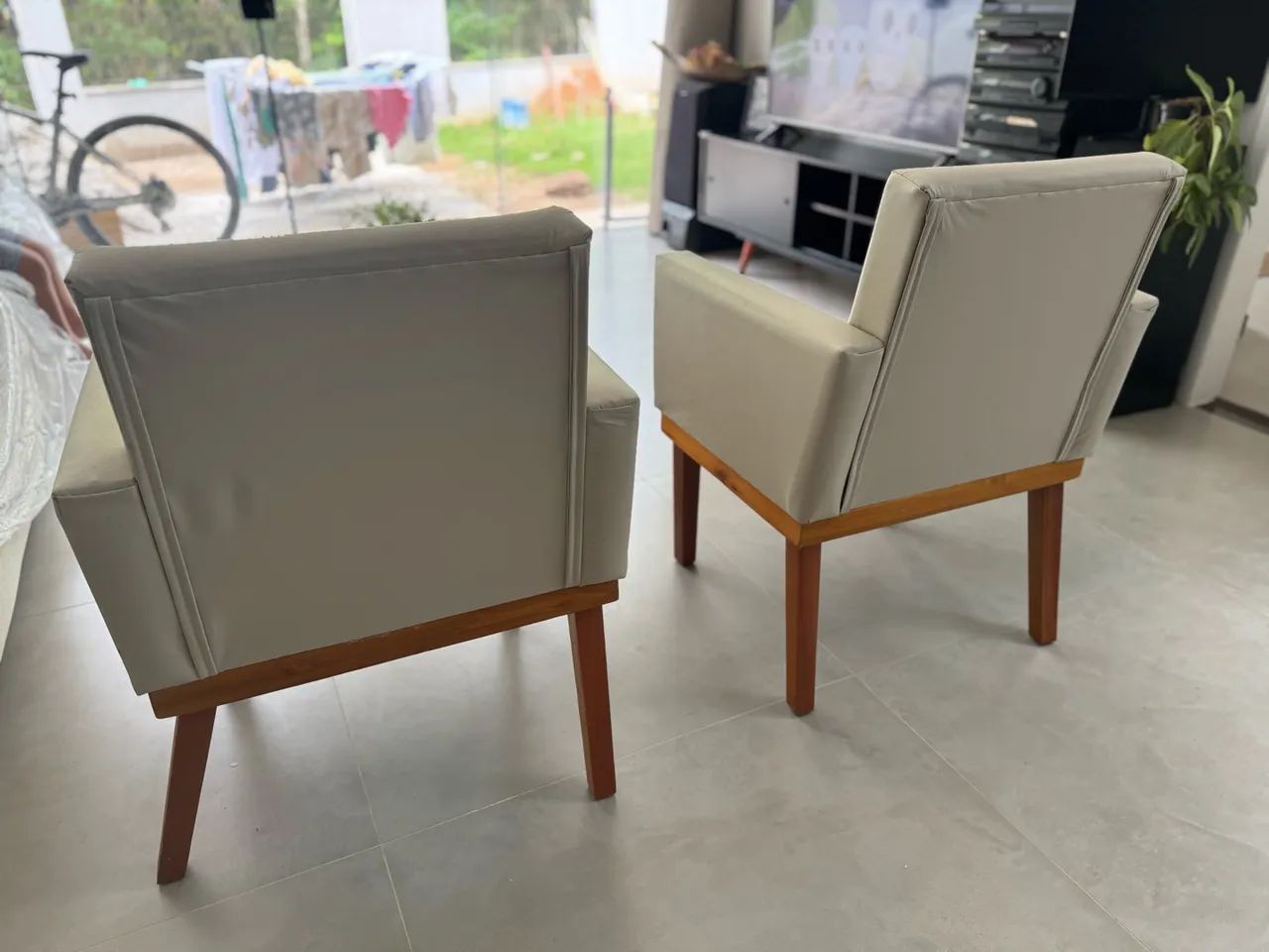 2 Poltronas Bege Courino  - Foto 4