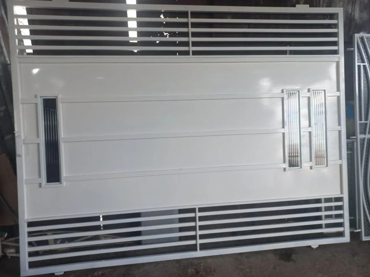 Portão de garagem galvanizado 