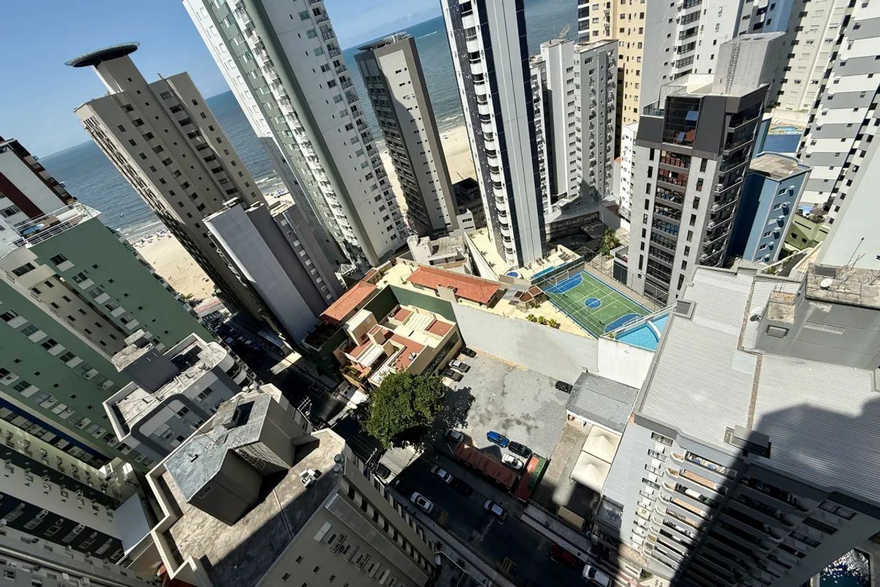 Apartamento QUADRA MAR em Balneário Camboriú - Foto 7
