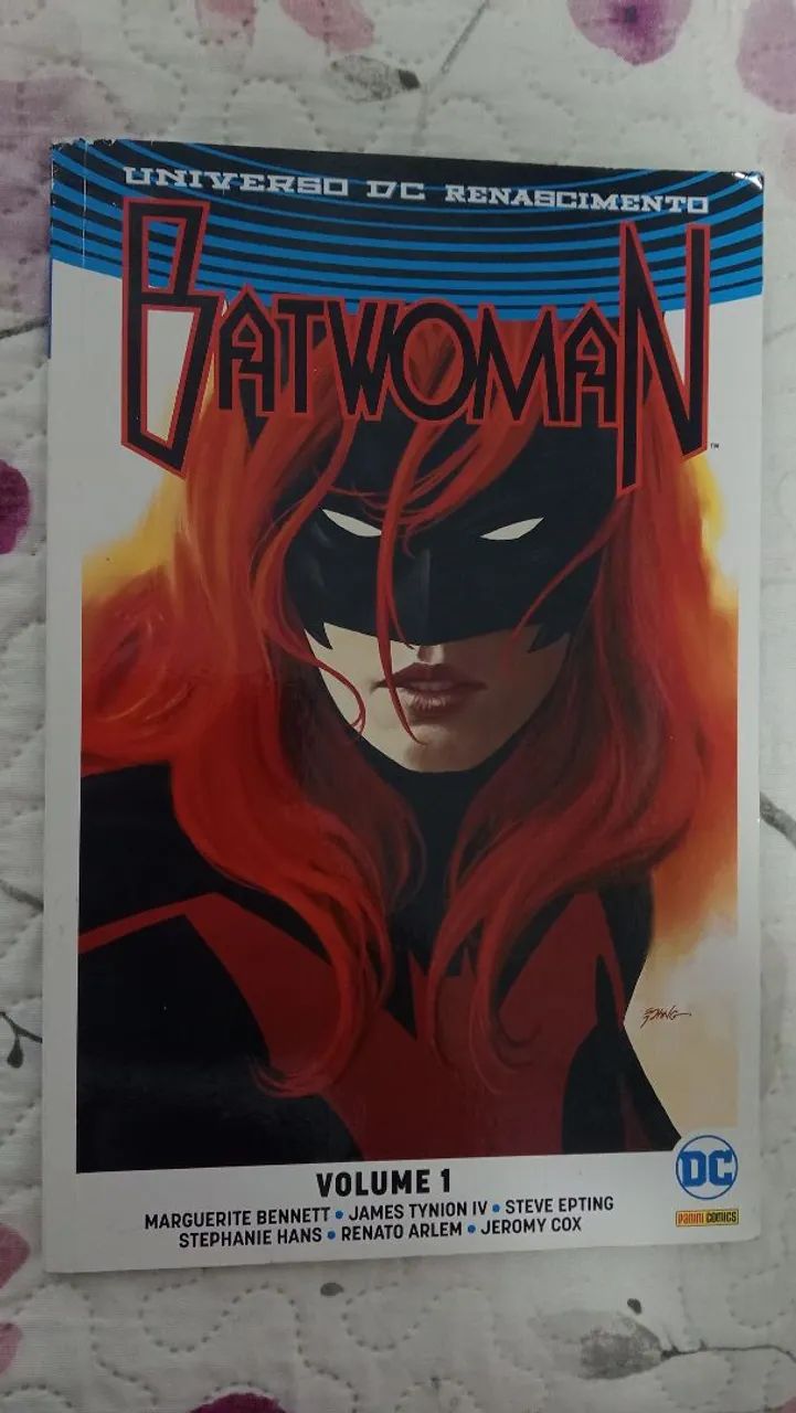 HQ batwoman volume 1